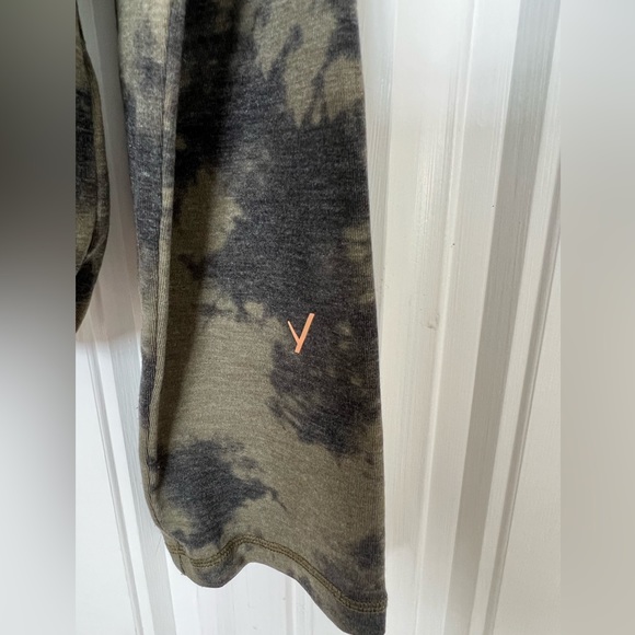 INDYEVA size M - women’s long sleeve - Picture 3 of 4